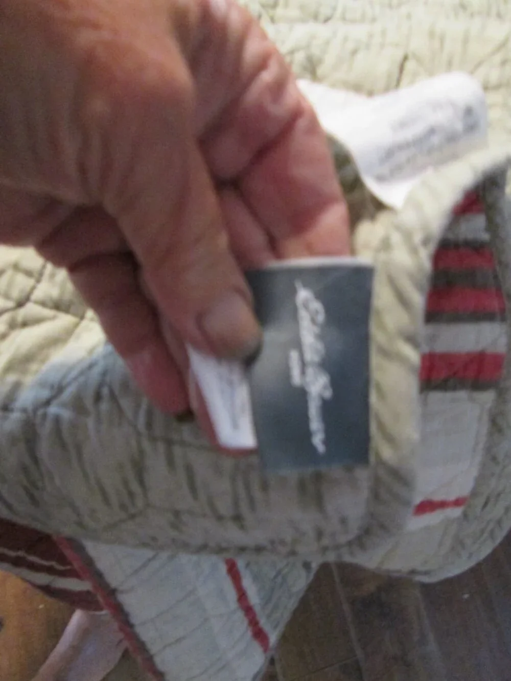 vtg 100 cotton Eddie Bauer striped reversible quilt King siz 94 x105 striped